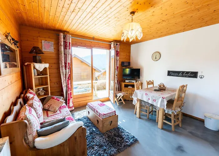 Cosy And Exotic - View On The Apartment